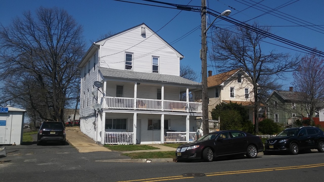 708 4th Ave in Bradley Beach, NJ - Building Photo