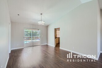 854 Christina Cir in Oldsmar, FL - Building Photo - Building Photo