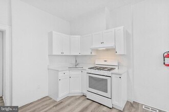 2423 N Bouvier St in Philadelphia, PA - Building Photo - Building Photo