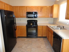 2053 Coldwater Ct in Indianapolis, IN - Building Photo - Building Photo