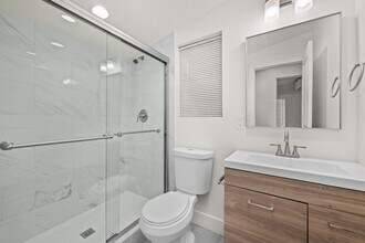 5834 Baja Dr in San Diego, CA - Building Photo - Building Photo