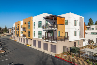 Sutter Green 2.0 Apartments in Sacramento, CA - Building Photo - Building Photo