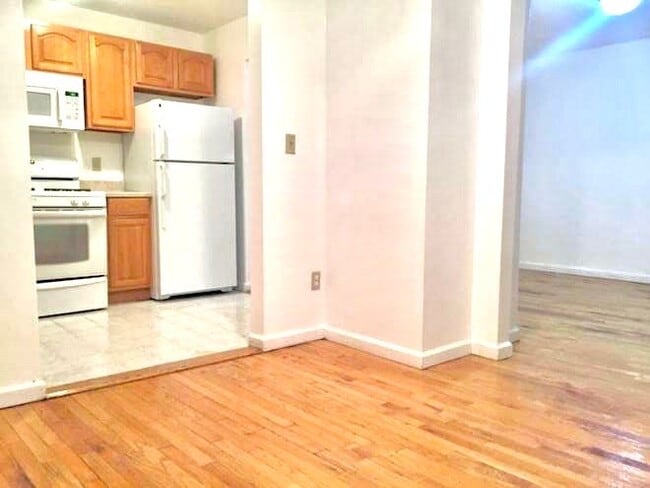 property at 4334 Baychester Ave