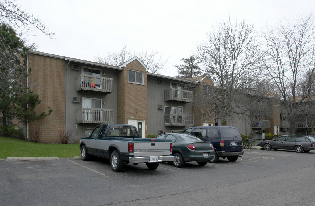 Ridgewood Park in Crystal Lake, IL - Foto de edificio