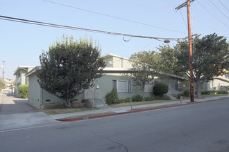 1029 N Sweetzer Ave in West Hollywood, CA - Building Photo - Building Photo