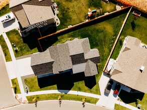 382 Talon Way in Bozeman, MT - Foto de edificio - Building Photo