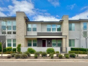 16750 Coyote Bush Dr in San Diego, CA - Building Photo - Building Photo