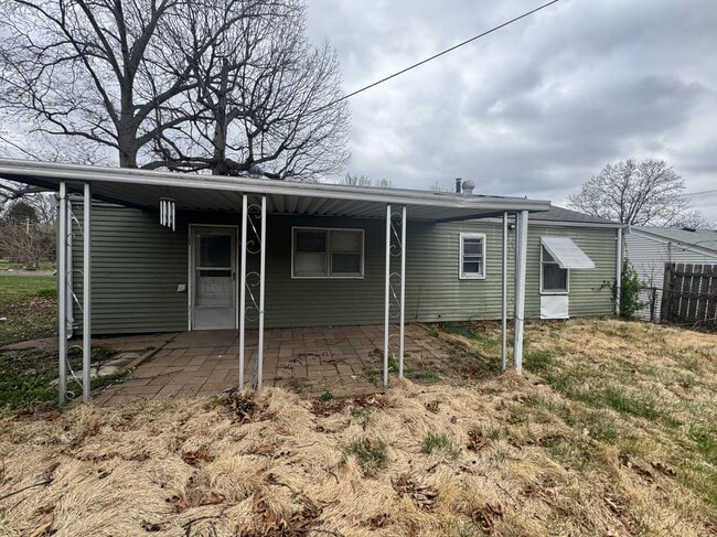 9877 Dennis Dr in St. Louis, MO - Building Photo - Building Photo