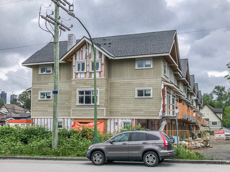 Parkside Greene in Burnaby, BC - Building Photo