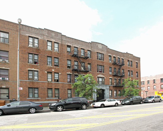 Pine Court Apartments in Brooklyn, NY - Building Photo - Building Photo