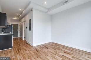 514 South St in Philadelphia, PA - Building Photo