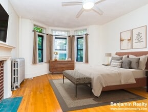 45 Mason Ter, Unit 1 in Brookline, MA - Building Photo - Building Photo
