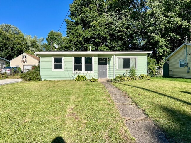 2504 Cimarron Dr in Kalamazoo, MI - Building Photo - Building Photo
