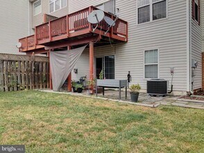 22657 Narragansett Terrace in Ashburn, VA - Building Photo - Building Photo