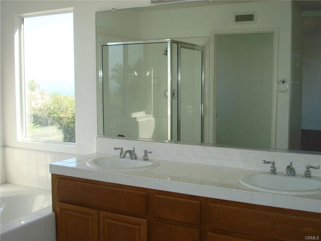 property at 11774 Oakhurst Way