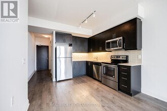 15 Zorra St in Toronto, ON - Building Photo - Building Photo