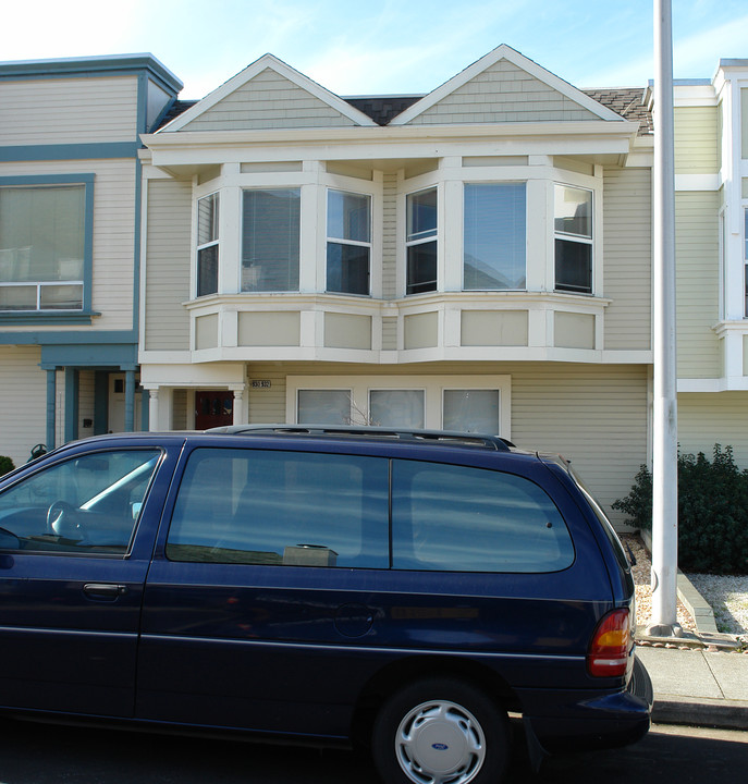 930 Wyandotte Ave in Daly City, CA - Foto de edificio