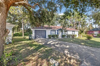 4 Starling Dr in Daytona Beach, FL - Building Photo - Building Photo