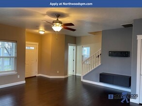 338 Brookhaven Dr in Central Point, OR - Building Photo - Building Photo