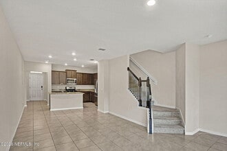 443 Coastline Wy in St. Augustine, FL - Foto de edificio - Building Photo