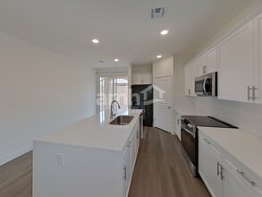 509 Sacred Lotus Pl in Henderson, NV - Building Photo - Building Photo