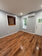 106 Renwick St-Unit -Unit 1 in Newburgh, NY - Building Photo - Building Photo
