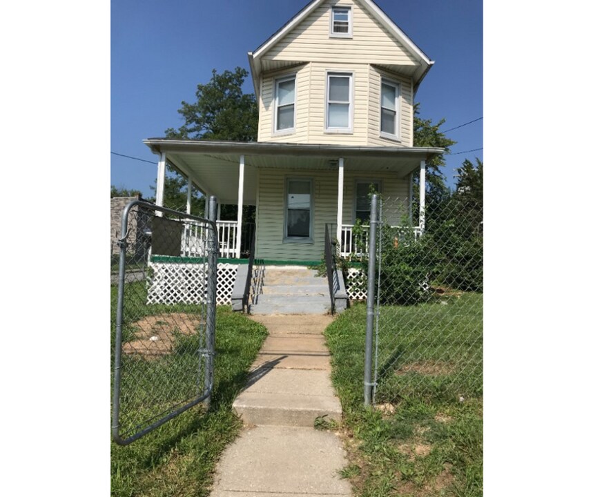 5324 Ready Ave in Baltimore, MD - Building Photo