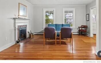 257 Elm St in Groton, CT - Building Photo - Building Photo