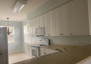 6838 Toland Dr in Melbourne, FL - Building Photo - Building Photo