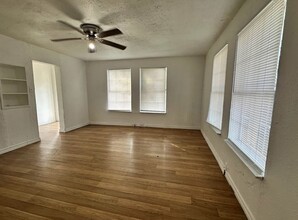 1101 S 3rd St in Temple, TX - Building Photo - Building Photo