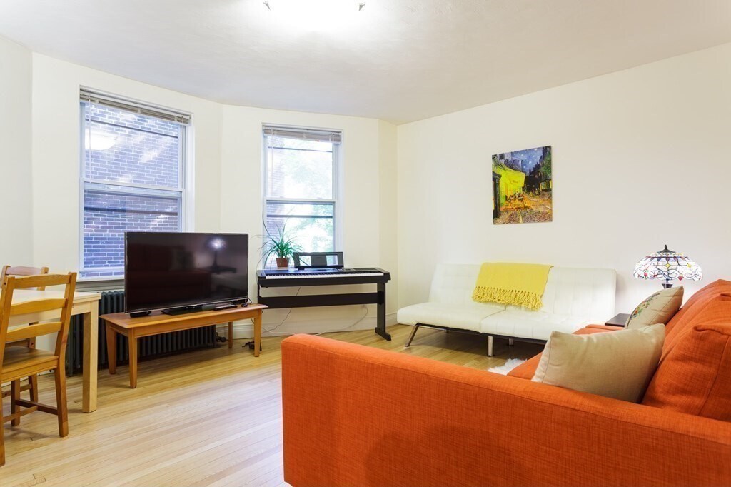 89 Mason Ter, Unit 1 in Brookline, MA - Building Photo