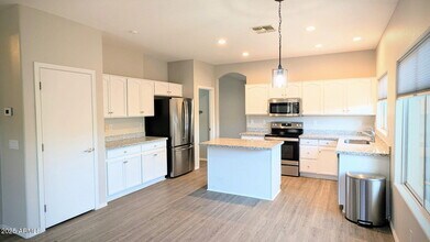 3680 S Joshua Tree Ln in Gilbert, AZ - Building Photo - Building Photo