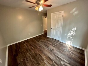 305 N College St in Dothan, AL - Building Photo - Building Photo