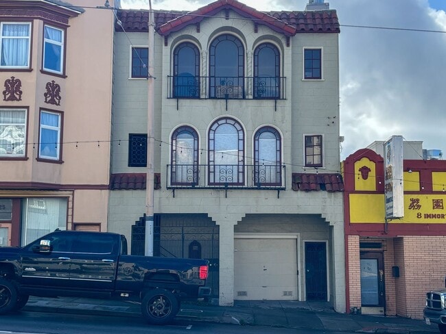 property at 1427-1429-1429 Taraval St