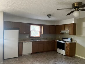 924-926 Grand Arbre Dr in Bedford, VA - Building Photo - Building Photo