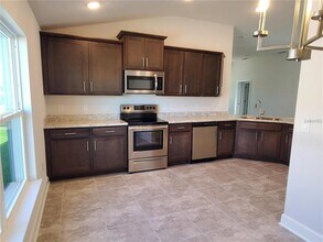 1081 Citrus Landings Blvd in Davenport, FL - Building Photo - Building Photo