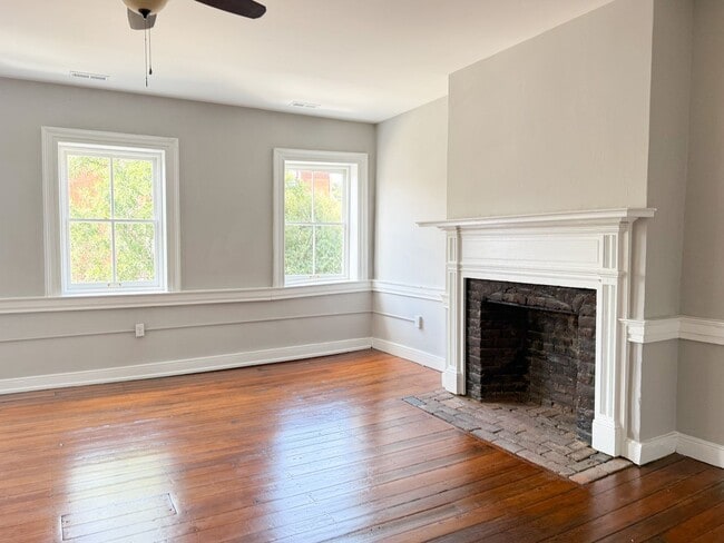 723 Caroline St in Fredericksburg, VA - Building Photo - Building Photo