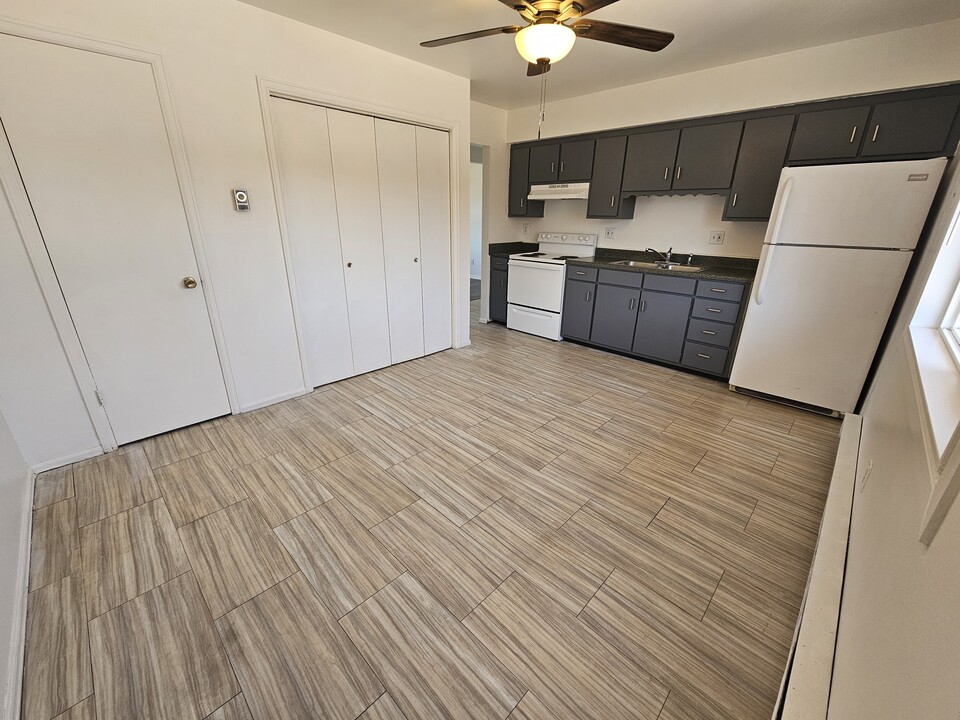 304 E Iowa Ave, Unit A in Fountain, CO - Building Photo