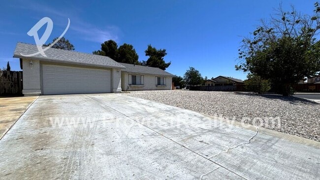 13496 Vail Cir in Victorville, CA - Building Photo - Building Photo
