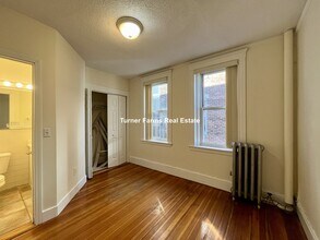 15 Barrows St, Unit 3 in Boston, MA - Foto de edificio - Building Photo