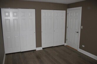 11 Foxcroft Rd in Naperville, IL - Building Photo - Building Photo