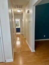 7406 Merry Oaks Ct in Greensboro, NC - Building Photo - Building Photo