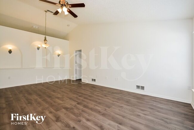 1429 Lodge Terrace in Deltona, FL - Building Photo - Building Photo