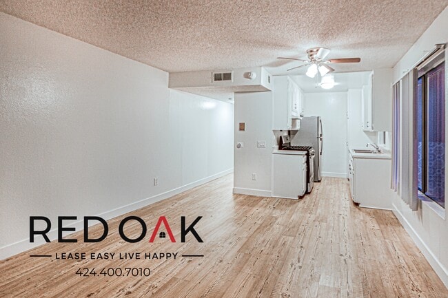 property at 11817 Victory Blvd