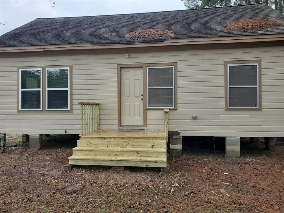 32626 Karen Dr in Magnolia, TX - Building Photo