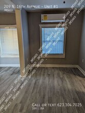 209 N 16th Ave in Phoenix, AZ - Foto de edificio - Building Photo