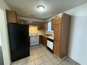 1823 N Garland St in Wichita, KS - Building Photo - Building Photo