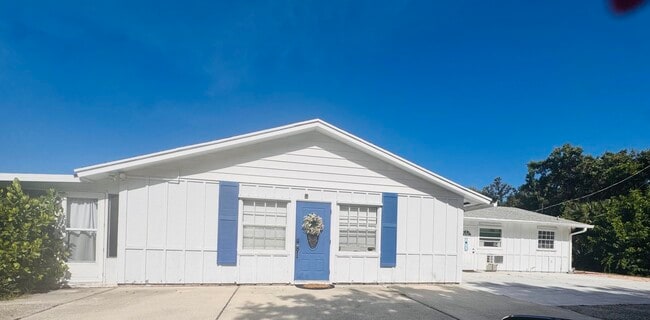 property at 2480 Cardinal Ln