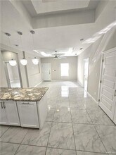 15 W Woodson Dr in Edinburg, TX - Building Photo - Building Photo