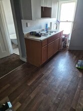 10113 Parkgate Ave in Cleveland, OH - Foto de edificio - Building Photo